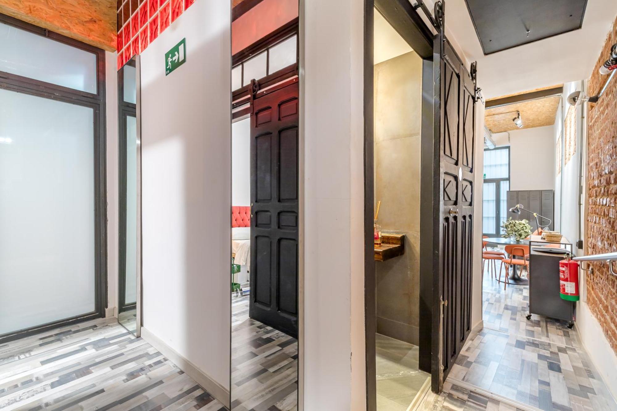 Location, Style & Comfort Мадрид Екстериор снимка